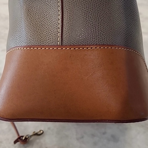 Dooney & Bourke Gray and Tan Bag Set - EUC - Picture 3 of 14